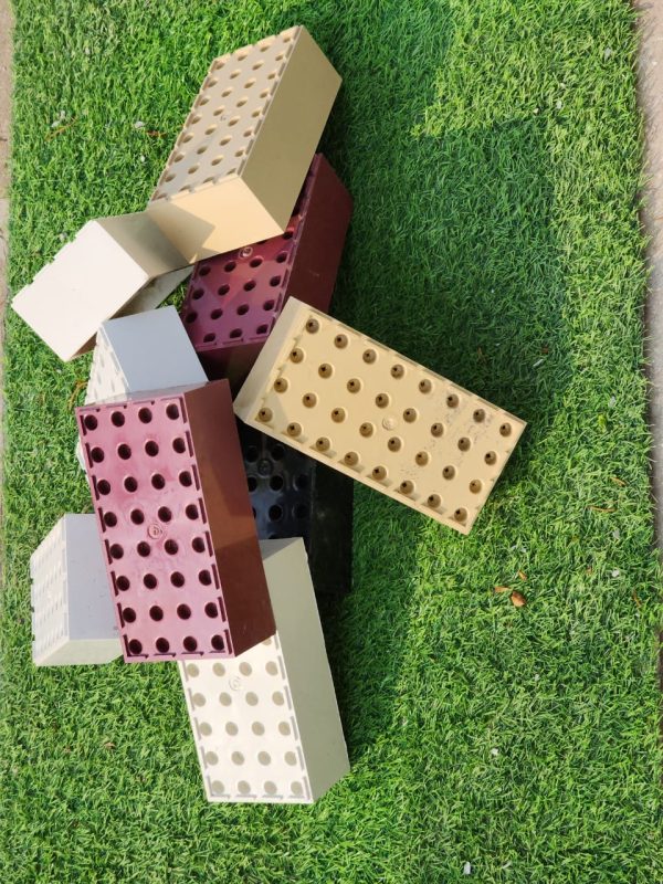 Plastic Bricks - Image 3